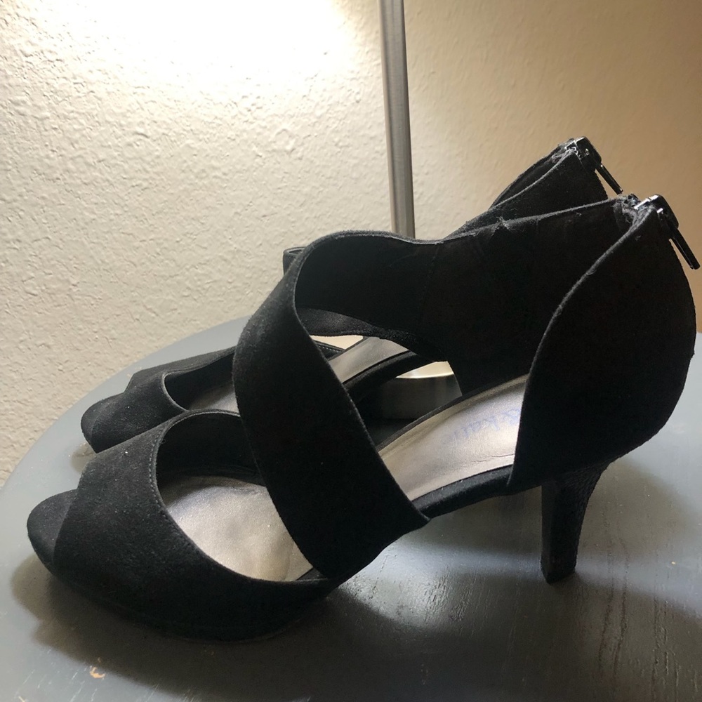 Black suede heels